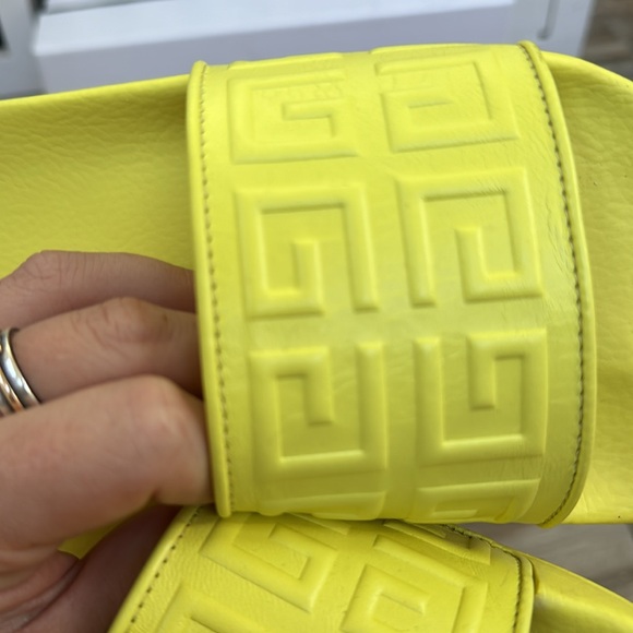 Givenchy Yellow Slides - Picture 6 of 7